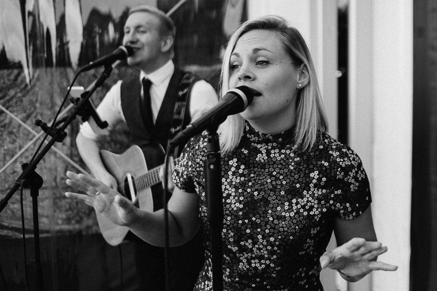 Singer and guitarist at at osmaston park wedding venue in derbyshire