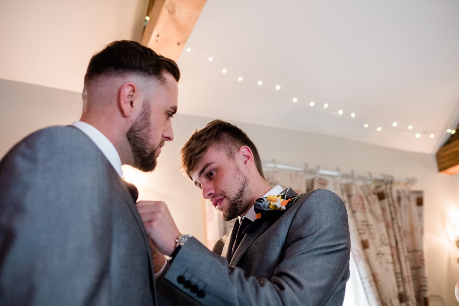 Martin & Brett SL-011 svg+xml;charset=utf