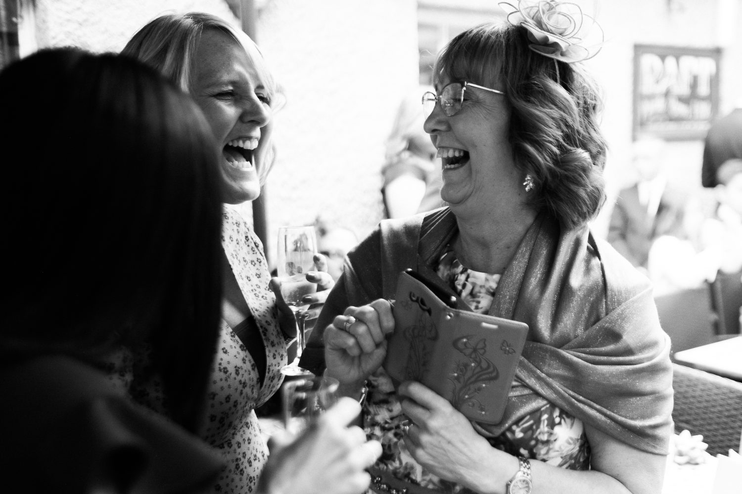 Martin & Brett SL-033 svg+xml;charset=utf