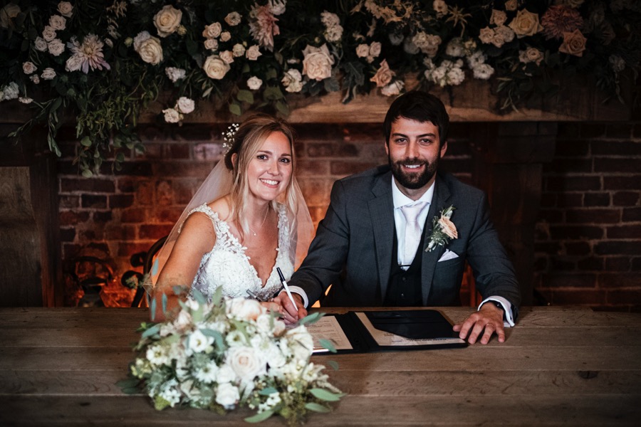 Hazel-Gap-Barn-Wedding-Photography0049 svg+xml;charset=utf