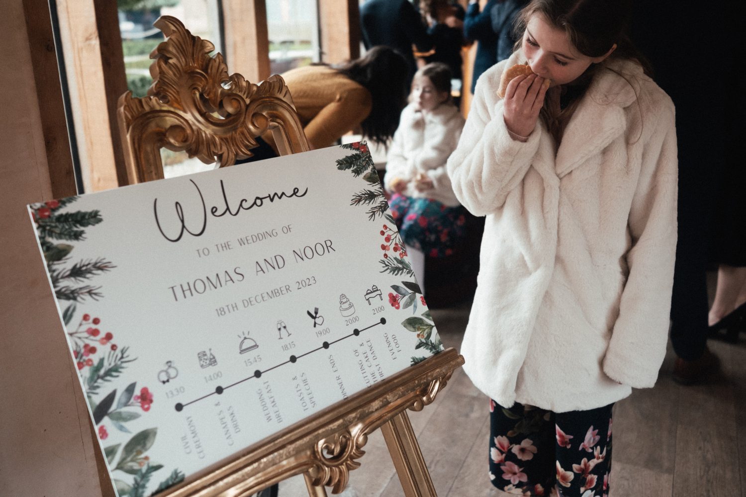 Noor & Thomas Slides-005 svg+xml;charset=utf