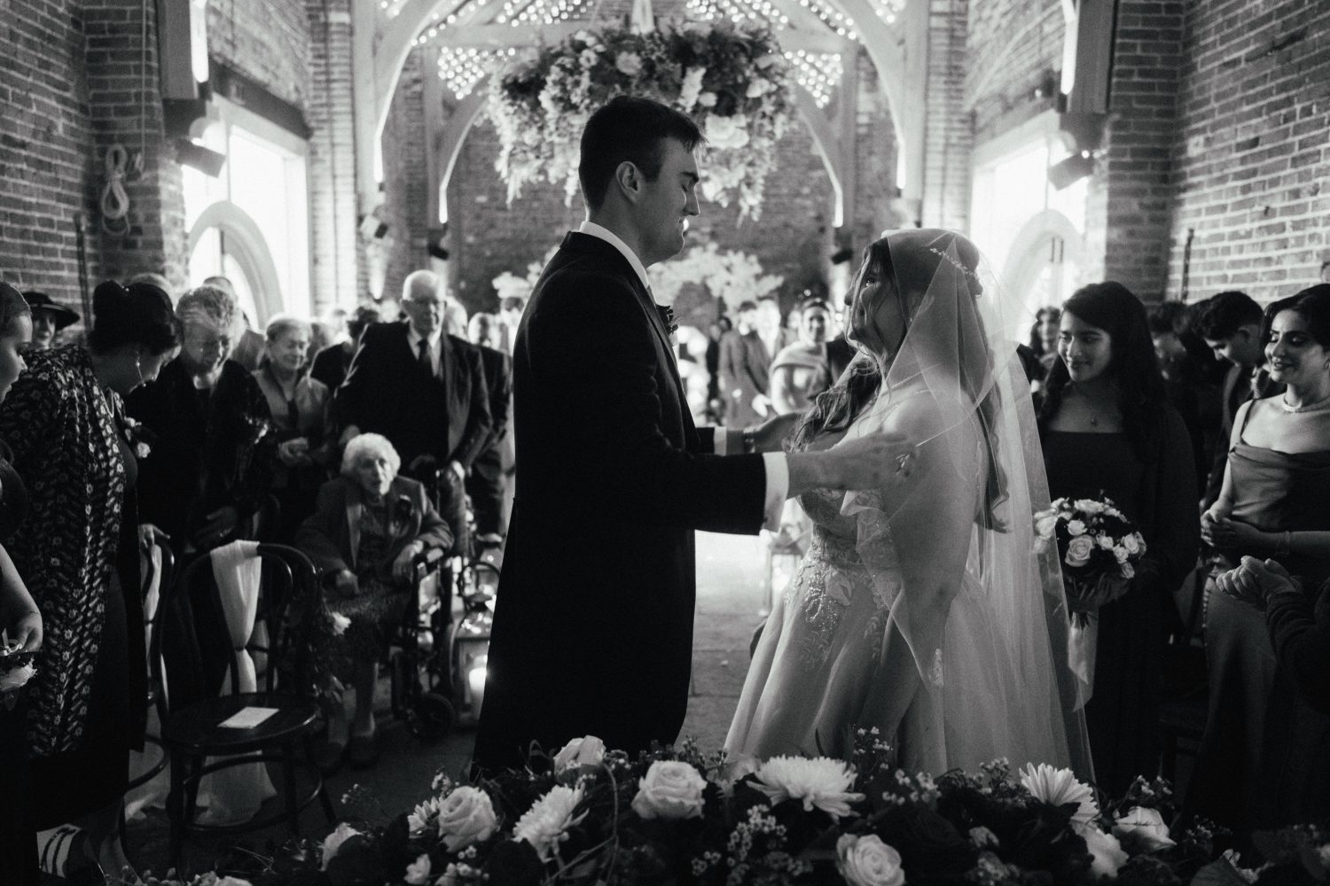 Noor & Thomas Slides-009 svg+xml;charset=utf