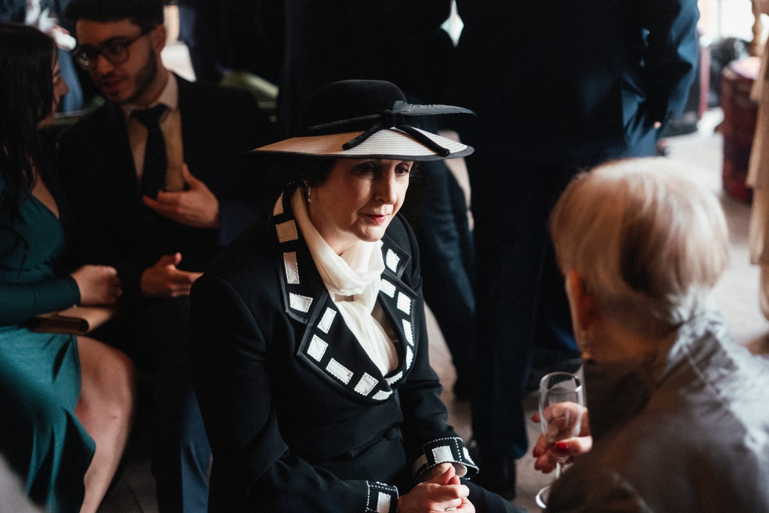 Noor & Thomas Slides-033 svg+xml;charset=utf