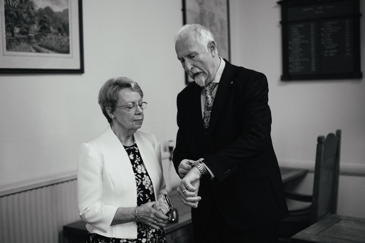 Bakewell Town Hall Micro Wedding-008 svg+xml;charset=utf