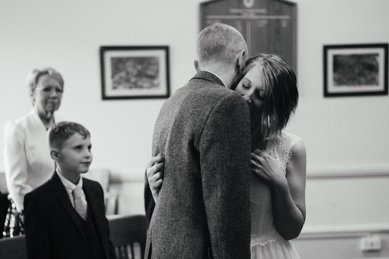 Bakewell Town Hall Micro Wedding-012 svg+xml;charset=utf