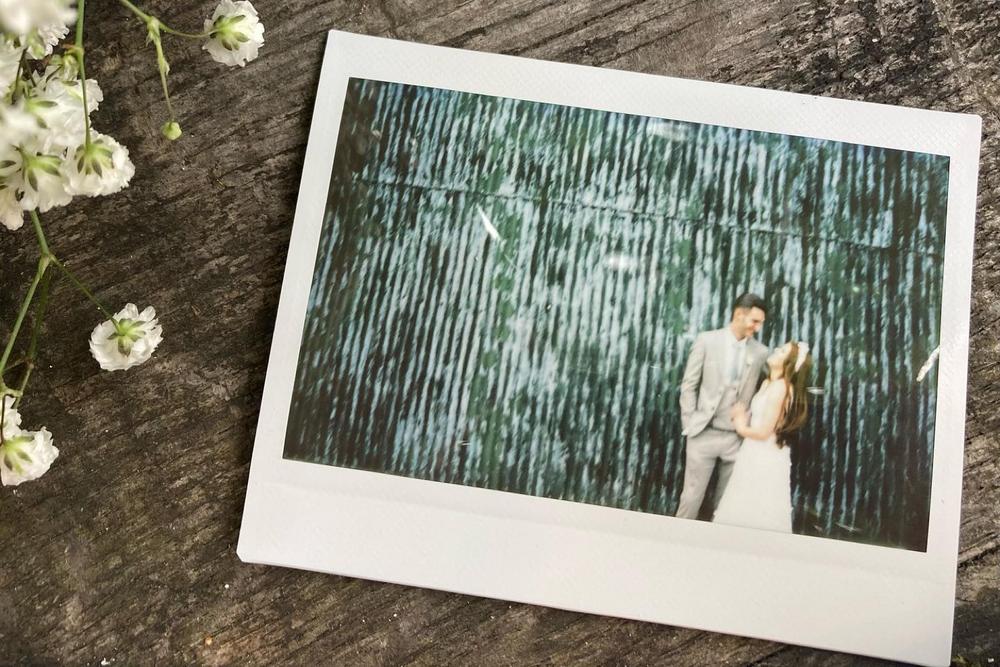Instax-wide-100-wedding-photo.jpg svg+xml;charset=utf
