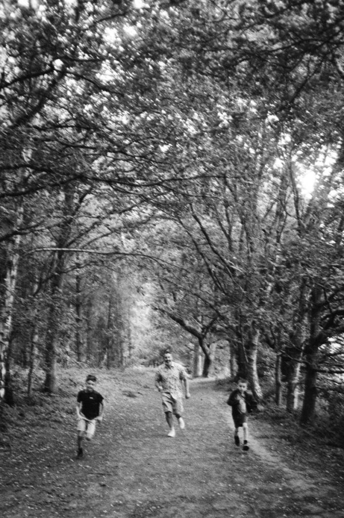 Ed Godden Family Shoot-041 svg+xml;charset=utf
