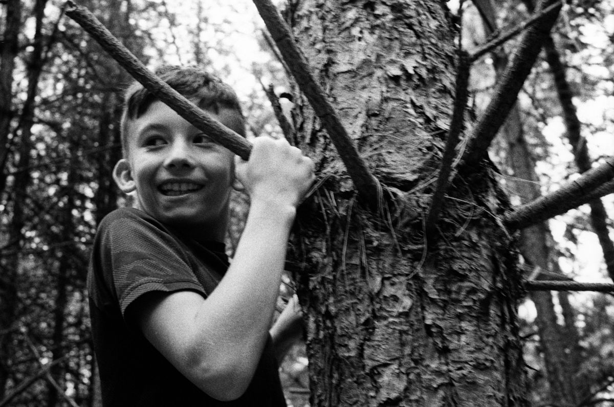 Ed Godden Family Shoot-065 svg+xml;charset=utf